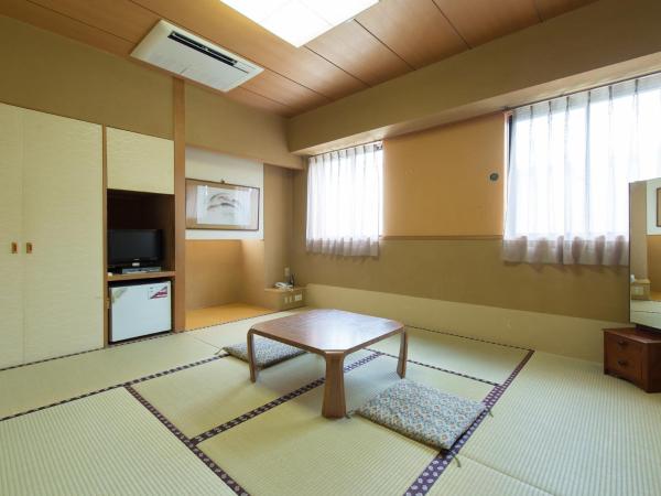 Nagasaki Orion Hotel : photo 1 de la chambre chambre triple - non-fumeurs