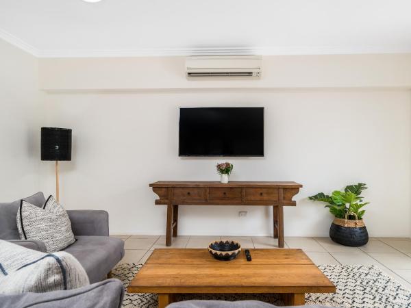 Byron Bay Hotel and Apartments : photo 5 de la chambre appartement 2 chambres avec 2 salles de bains