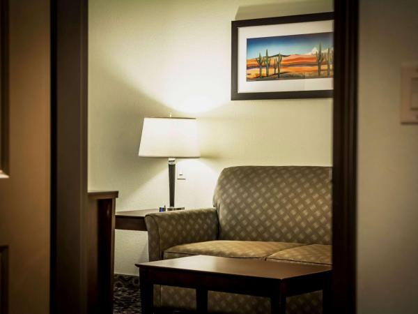 La Quinta by Wyndham Las Vegas Airport South : photo 4 de la chambre suite 1 chambre lit king-size avec canapé-lit - non-fumeurs