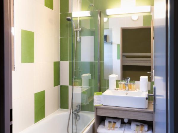 SOWELL Family Les Amandiers : photo 4 de la chambre chambre quadruple standard