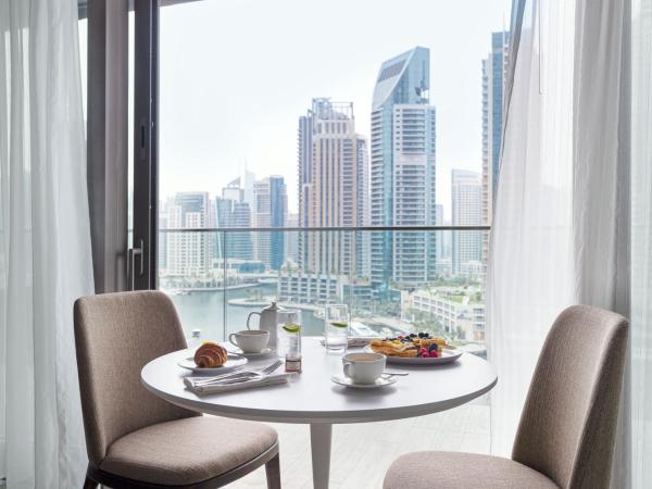 Jumeirah Living Marina Gate Dubai : photo 5 de la chambre suite premium 2 chambres - vue sur port de plaisance