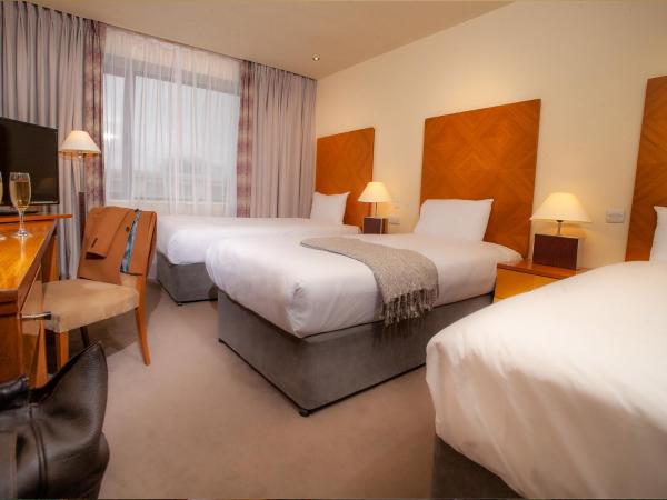 The Connacht Hotel : photo 1 de la chambre chambre triple supérieure