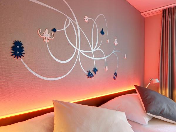 BOUTIQUE Hotel by Continental Park : photo 3 de la chambre chambre double design