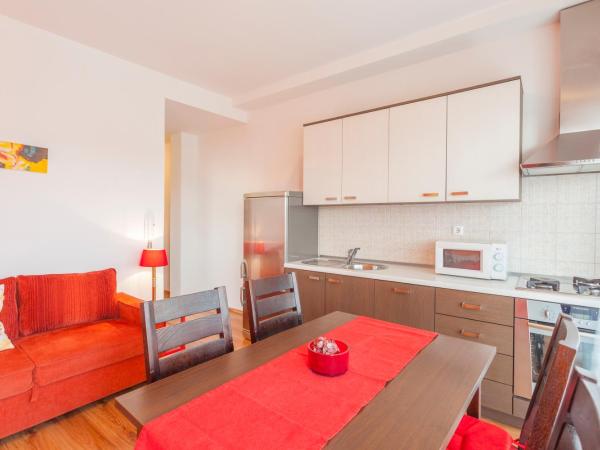 Apartments & Rooms Alagić : photo 2 de la chambre appartement avec balcon