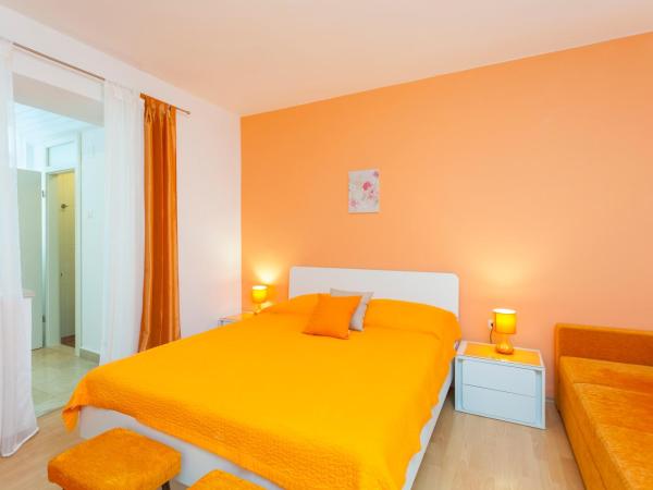 Apartments & Rooms Alagić : photo 3 de la chambre chambre double Économique