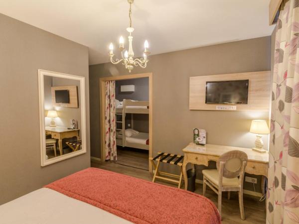 Hôtel l'Aragon : photo 7 de la chambre chambre familiale (4 personnes)