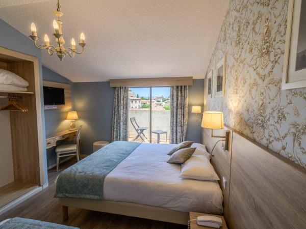 Hôtel l'Aragon : photo 4 de la chambre chambre triple confort