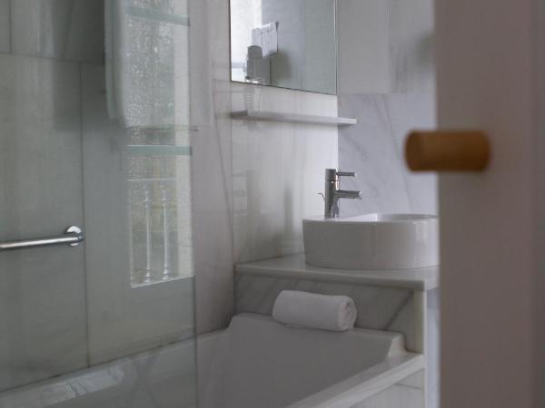 Hotel Pazo de Altamira : photo 5 de la chambre chambre double ou lits jumeaux