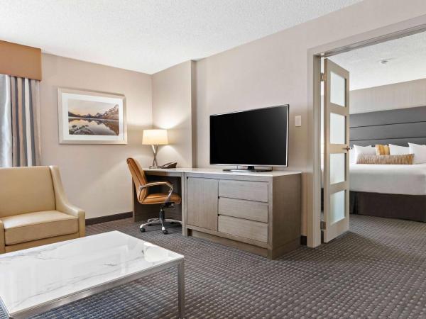 Best Western Premier Calgary Plaza Hotel & Conference Centre : photo 2 de la chambre suite 2 chambres lit king-size