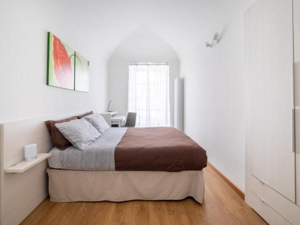 TO.STA BwithoutB HOME SHARING NEL CENTRO DI TORINO : photo 6 de la chambre chambre double