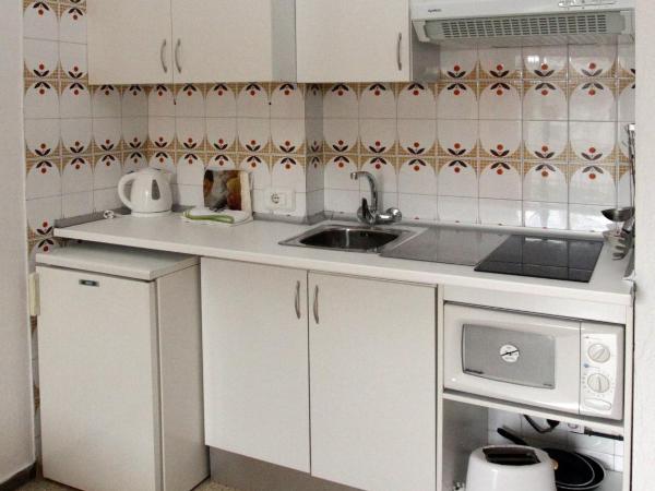 Apartamentos El Sol : photo 10 de la chambre studio (2 adultes)