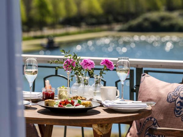 Parkhotel Bremen - ein Mitglied der Hommage Luxury Hotels Collection : photo 9 de la chambre suite junior - vue sur lac