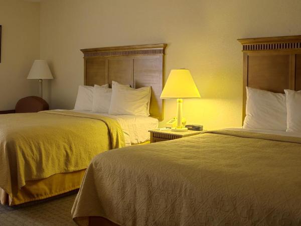 Quality Inn and Suites Indianapolis : photo 1 de la chambre chambre 2 lits queen-size - non-fumeurs