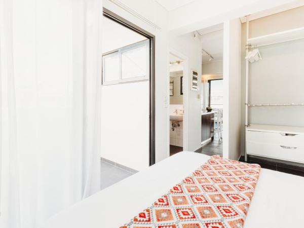 Athens Studios : photo 3 de la chambre suite familiale avec terrasse pour dîner - vue sur acropole