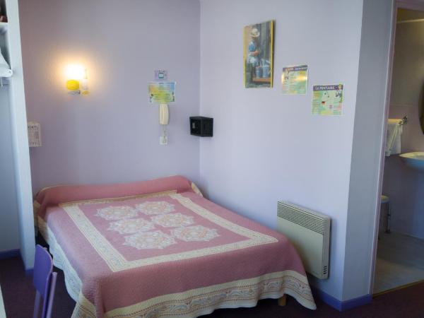 Hôtel La Fontaine : photo 1 de la chambre chambre familiale (3 adultes)