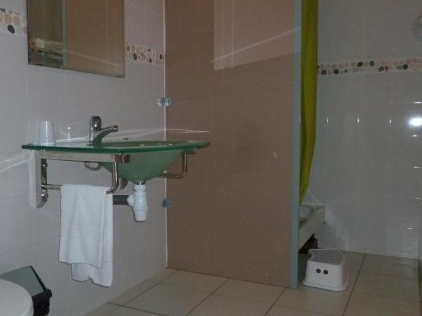 Bungalows & Rooms - Gît'Ôstal : photo 4 de la chambre chambre classique sans cuisine