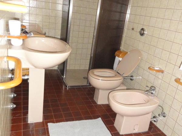 HOUSE DOLCEVITA 30 min per Venezia : photo 8 de la chambre chambre double avec salle de bains privative