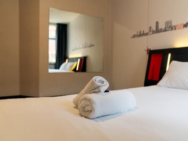 easyHotel Leeds : photo 4 de la chambre chambre double - accessible aux personnes à mobilité réduite