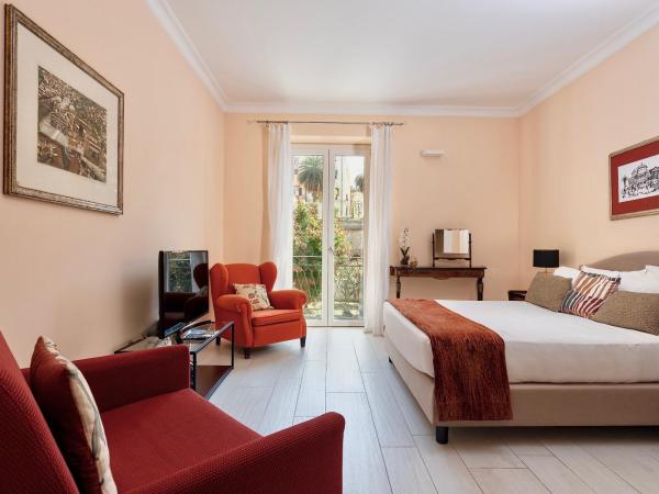 I Mori di Porta Nuova Suite & Terrace : photo 4 de la chambre chambre lit king-size avec balcon