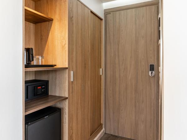 Xenophon Hotel : photo 9 de la chambre chambre quadruple supérieure