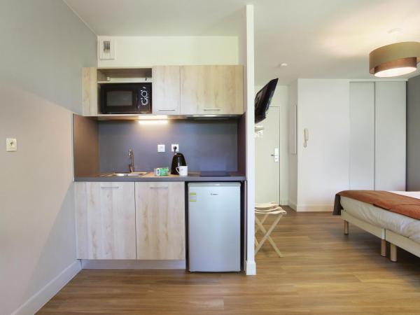 Odalys City Aix en Provence Le Clos de la Chartreuse : photo 4 de la chambre studio standard (2 adultes)