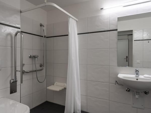 Hotel Artos Interlaken : photo 6 de la chambre chambre simple classique grandlit