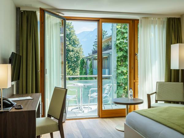 Hotel Artos Interlaken : photo 5 de la chambre chambre premium grandlit