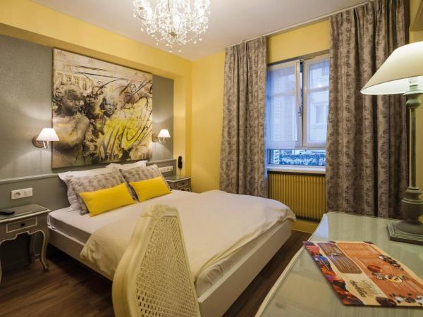 Hotel Roses : photo 2 de la chambre chambre double