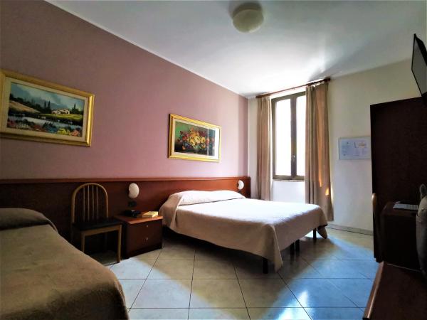 Hotel Venini : photo 3 de la chambre chambre triple