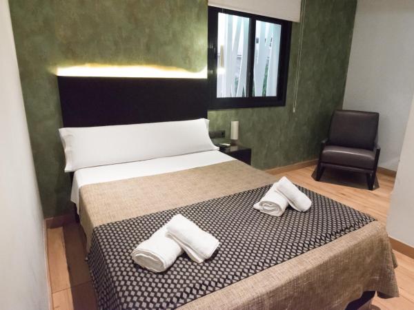 DAOS Suites & Terrace Marbella : photo 2 de la chambre chambre deluxe