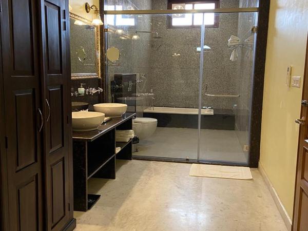 Umaid Farm Resort- A Legancy Vintage Stay In Jaipur : photo 4 de la chambre suite