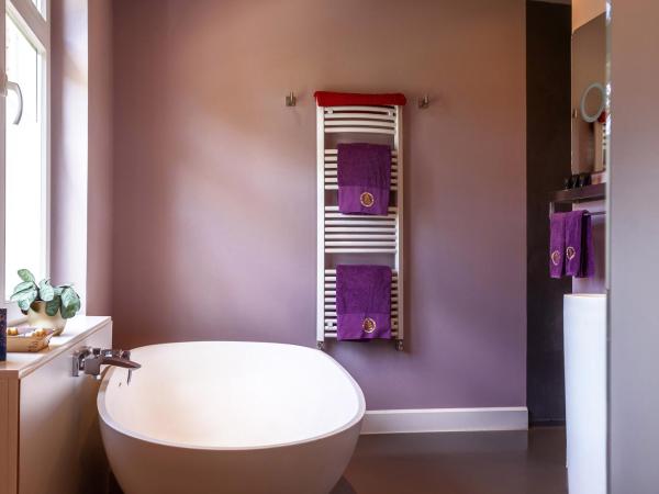 B&B Saint-Georges -Located in the city centre of Bruges- : photo 4 de la chambre chambre double deluxe avec baignoire