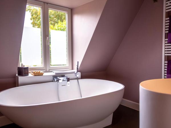 B&B Saint-Georges -Located in the city centre of Bruges- : photo 6 de la chambre chambre lit king-size supérieure