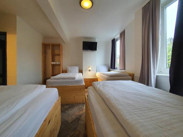 Ambiente by Next Inn : photo 2 de la chambre chambre quadruple avec salle de bains privative