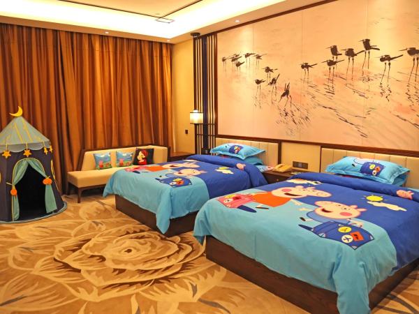 Guangdong Yingbin Hotel-Free Canton Fair Shuttle Bus : photo 3 de la chambre chambre lits jumeaux