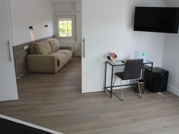 Hotel Avenida : photo 9 de la chambre chambre quadruple premium