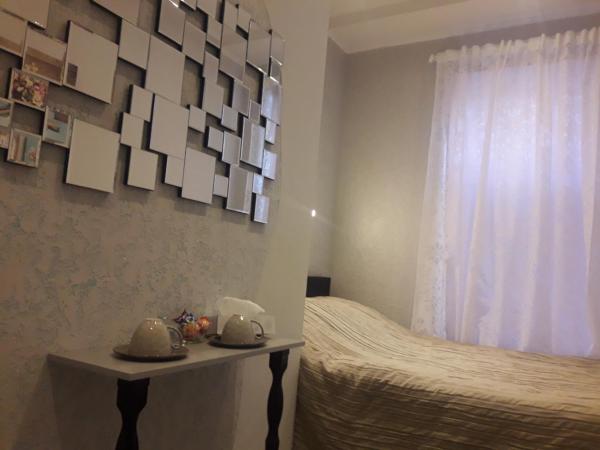 K&S Apartments : photo 1 de la chambre chambre double avec salle de bains privative extérieure