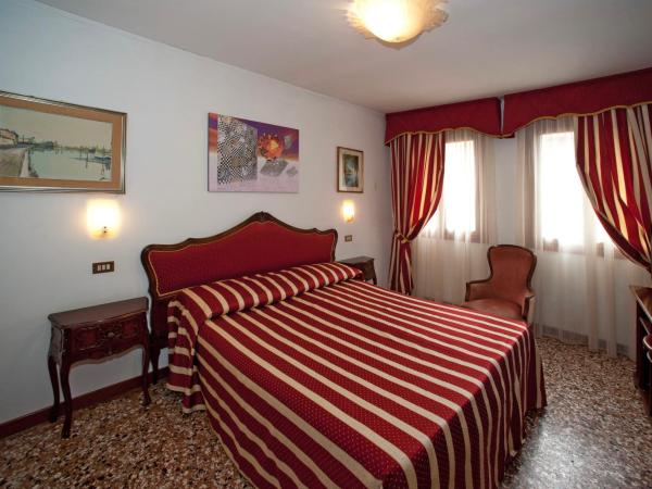 Hotel Fontana : photo 3 de la chambre chambre double ou lits jumeaux confort