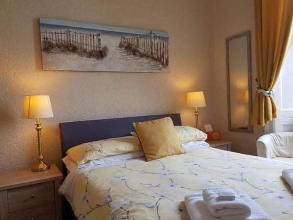 Brig O'Doon Guest House : photo 2 de la chambre chambre double avec salle de bains privative