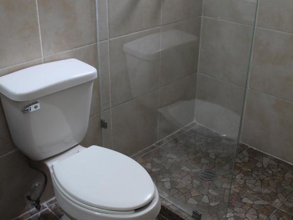 D'Cesar Hotel Acapulco : photo 7 de la chambre suite avec baignoire spa