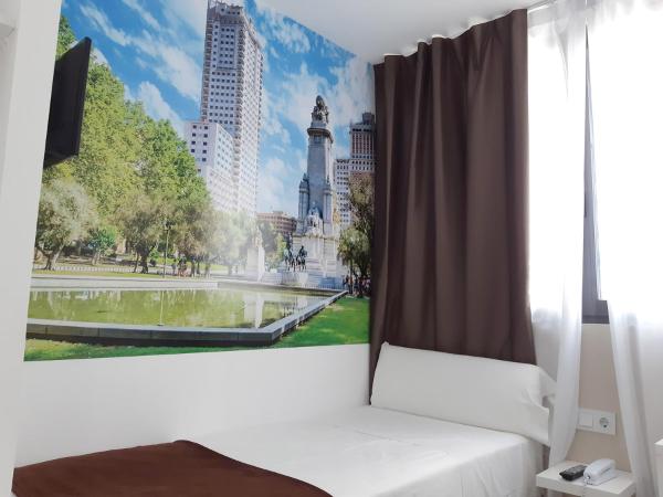 Hotel BESTPRICE Alcalá : photo 1 de la chambre chambre simple deluxe