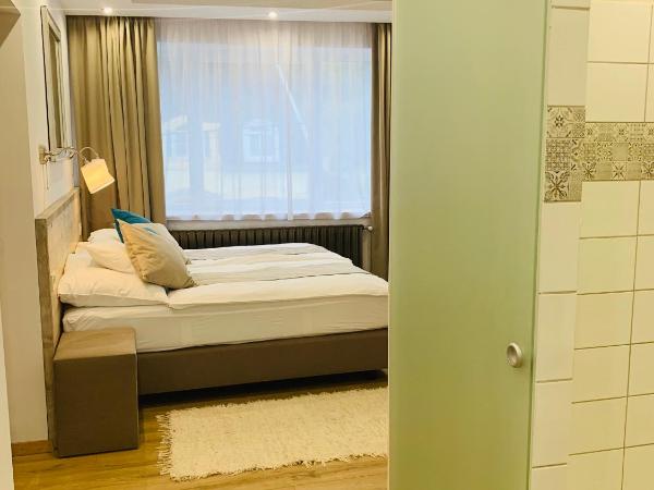 Egria Apartments : photo 7 de la chambre appartement avec balcon