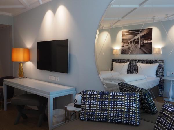 Jugend- und Familienhotel Augustin : photo 2 de la chambre cette chambre double est accessible aux personnes à mobilité réduite.