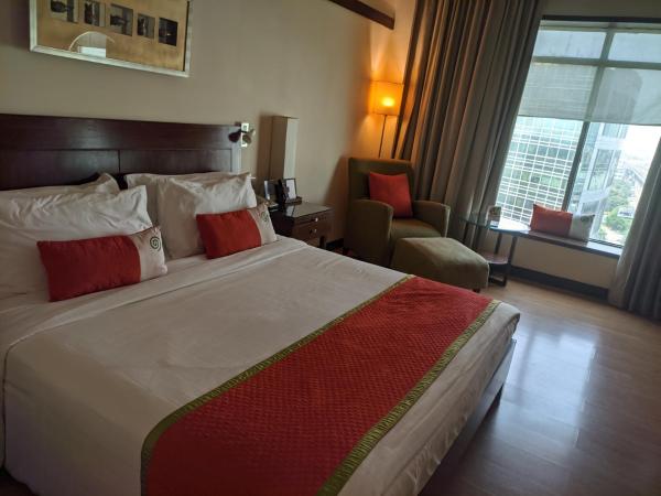 Fortune Select Global, Gurugram - Member ITC's Hotel Group : photo 1 de la chambre club king room with early check in & late check-out for up to 3 hours (subject to avl); complimentary room upgrade to fortune club superior (subject to avl)
