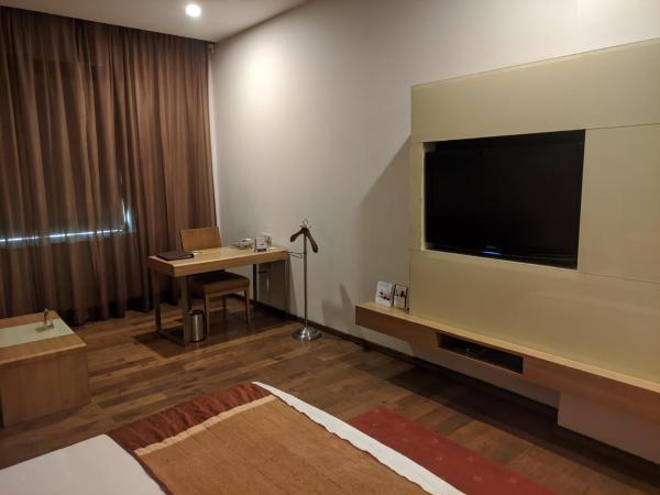 Fortune Select Global, Gurugram - Member ITC's Hotel Group : photo 6 de la chambre club superior king room withearly check in & late check-out for up to 3 hours (subject to avl)