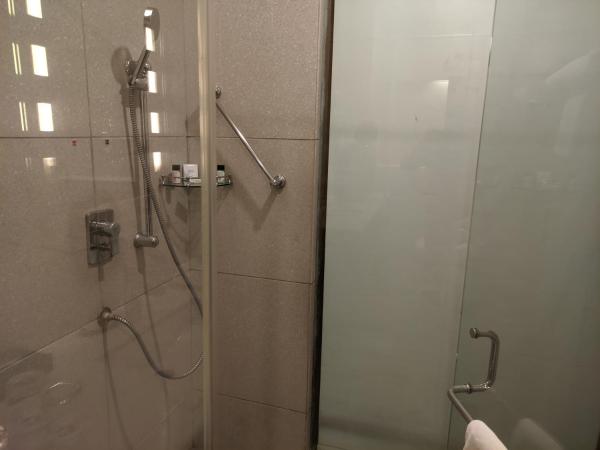 Fortune Select Global, Gurugram - Member ITC's Hotel Group : photo 4 de la chambre club superior king room withearly check in & late check-out for up to 3 hours (subject to avl)