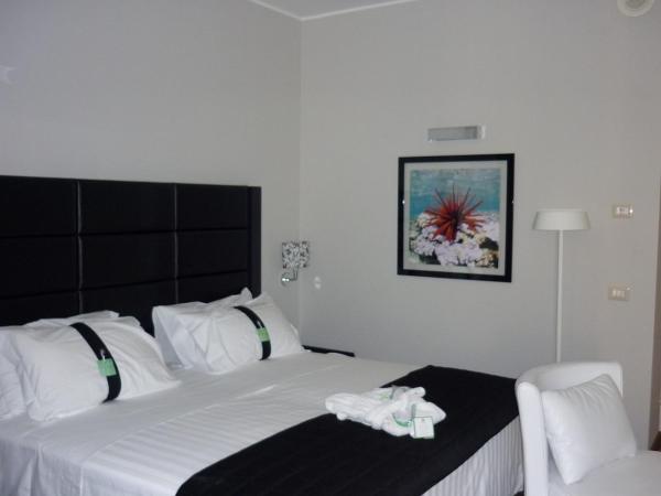 Holiday Inn Genoa City, an IHG Hotel : photo 4 de la chambre chambre standard