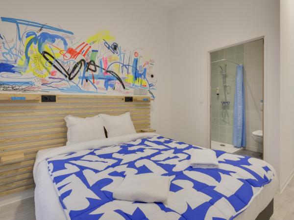 The People - Marseille : photo 5 de la chambre chambre double ou lits jumeaux supérieure