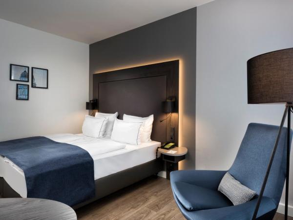 Holiday Inn Berlin City-West, an IHG Hotel : photo 2 de la chambre chambre lit king-size exécutive