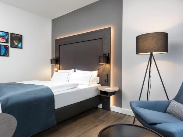 Holiday Inn Berlin City-West, an IHG Hotel : photo 2 de la chambre chambre standard lit queen-size